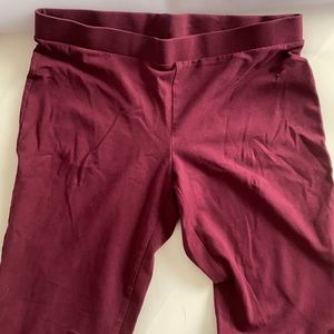 Maroon leggings